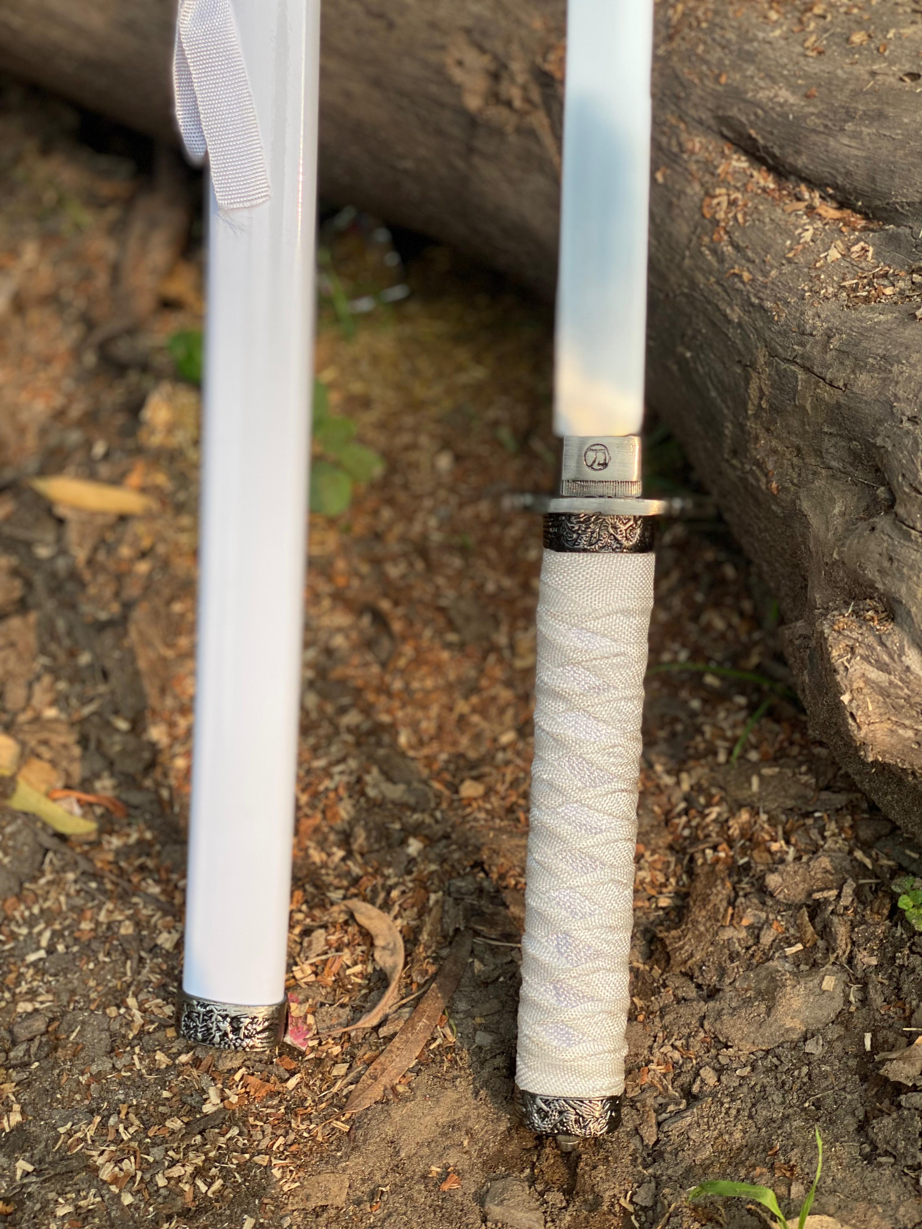 White katana