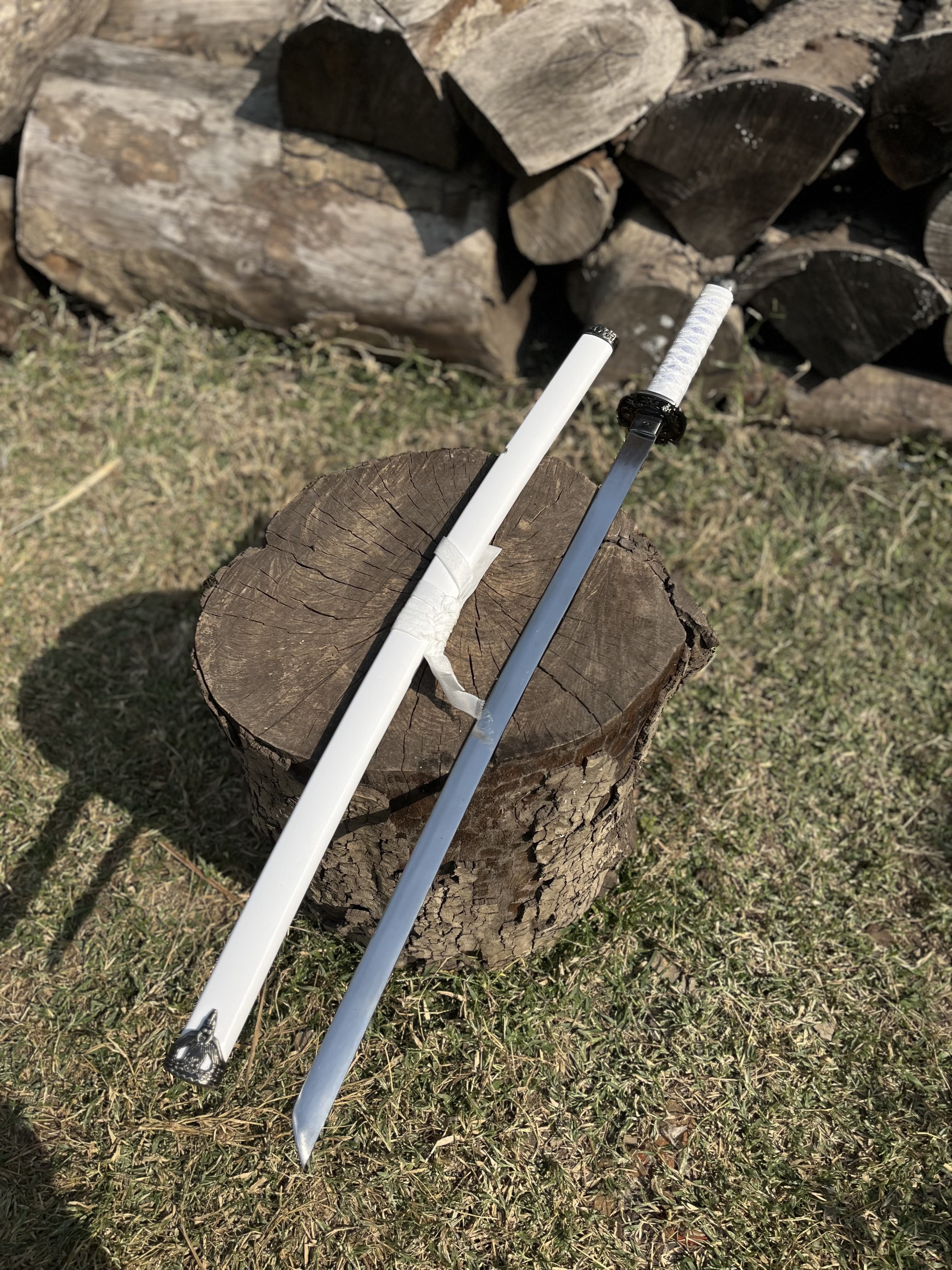 White katana