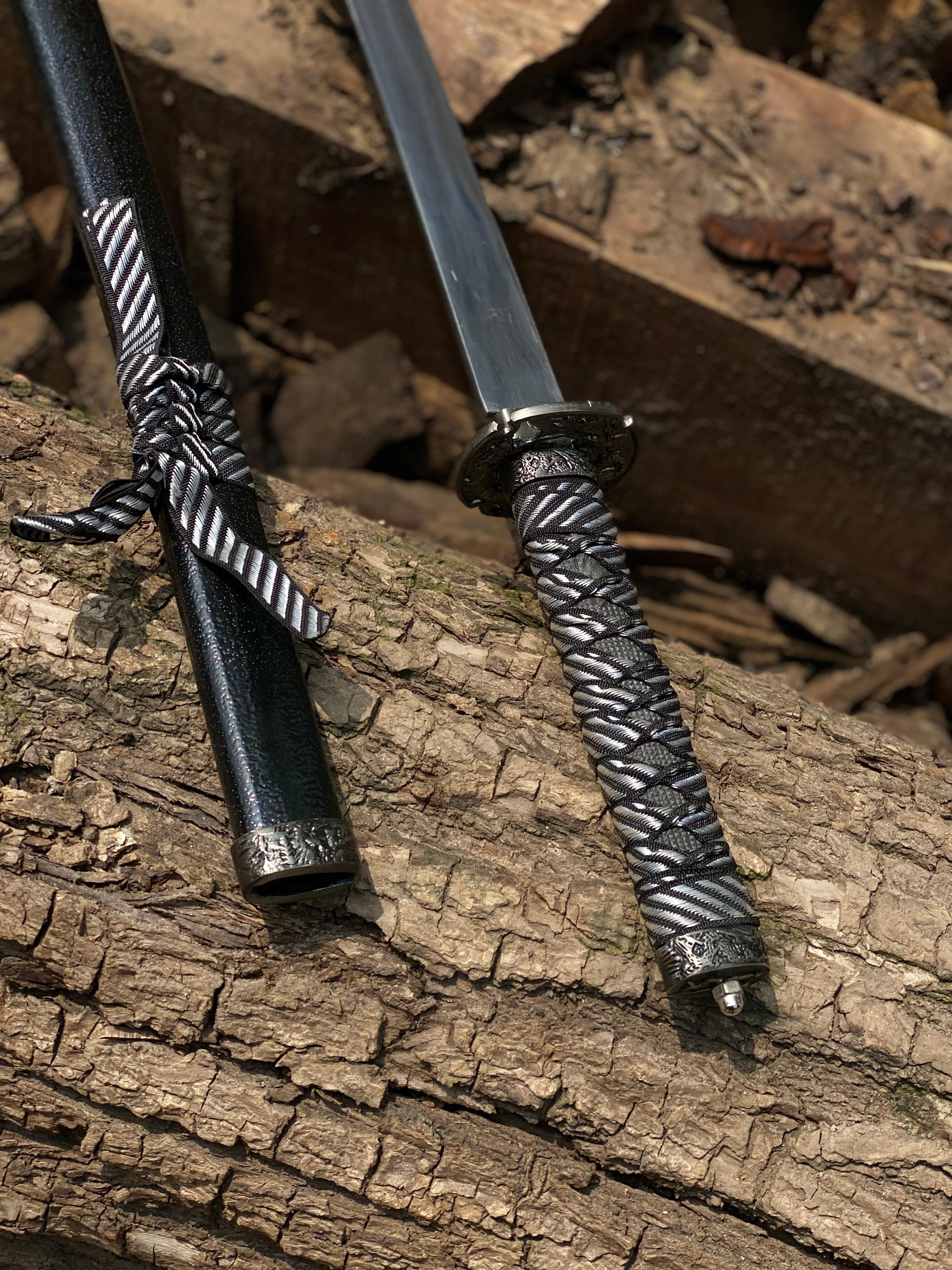 Black and Grey combo katana
